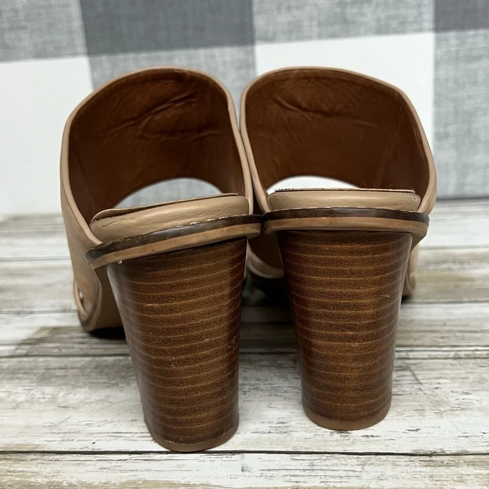 Alias Mae Evoke Mule Heel Sandal